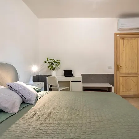 House Of Lens Apartment Golfo Aranci Exterior photo